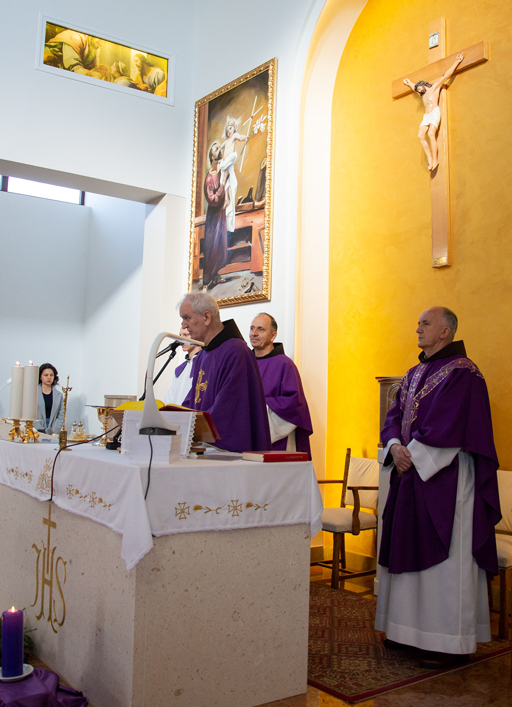 Izbično - blagoslov spomen ploče odvedeni i pogubljenim franjevcima